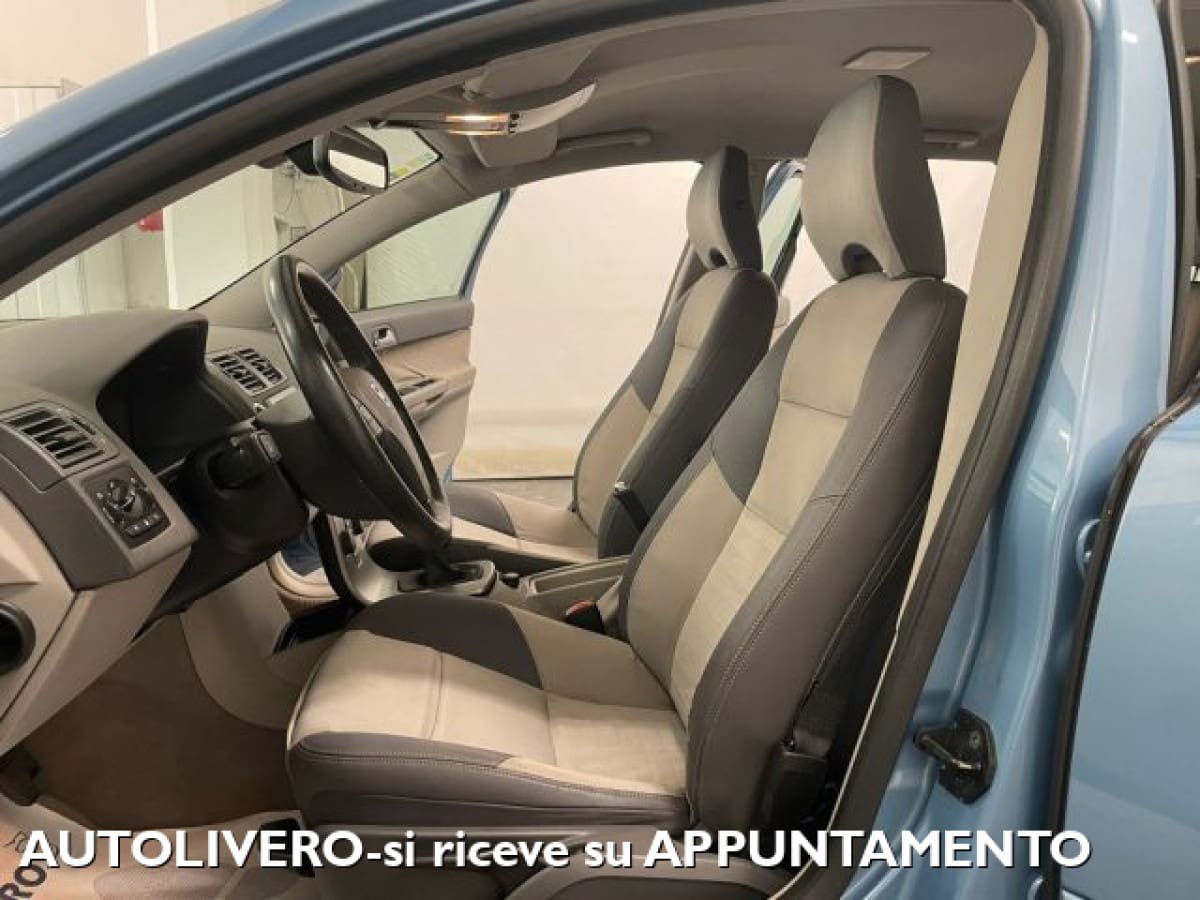 VOLVO V50 (2003-2012) 12