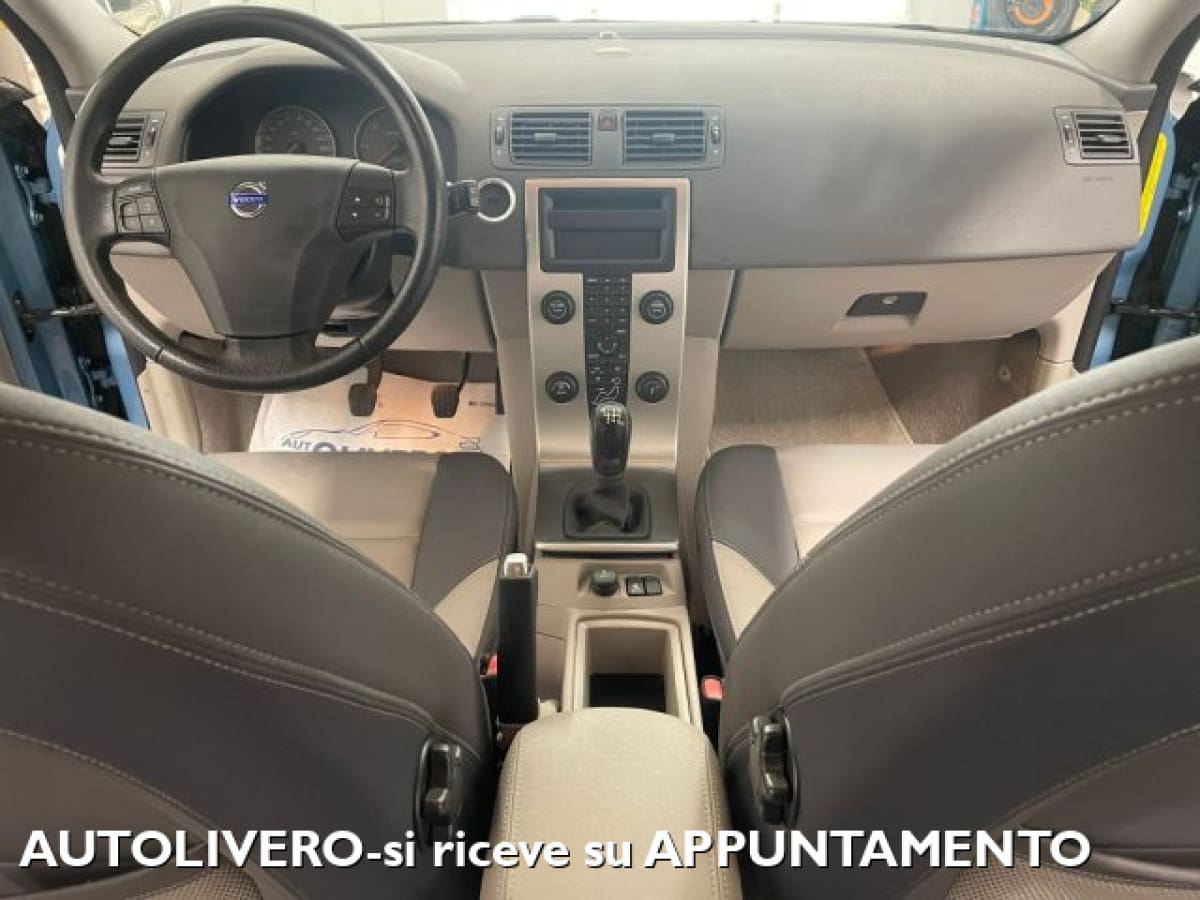 VOLVO V50 (2003-2012) 13