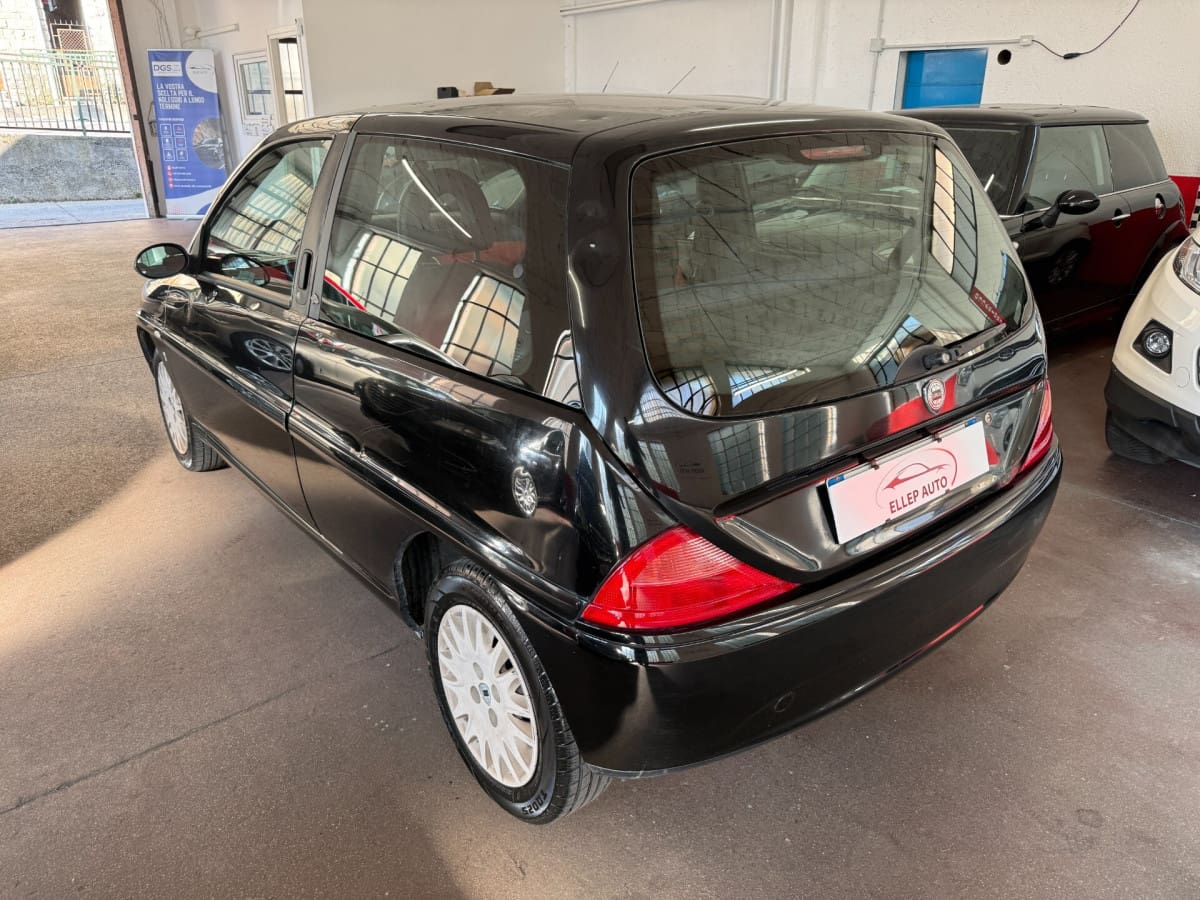 LANCIA Y 3