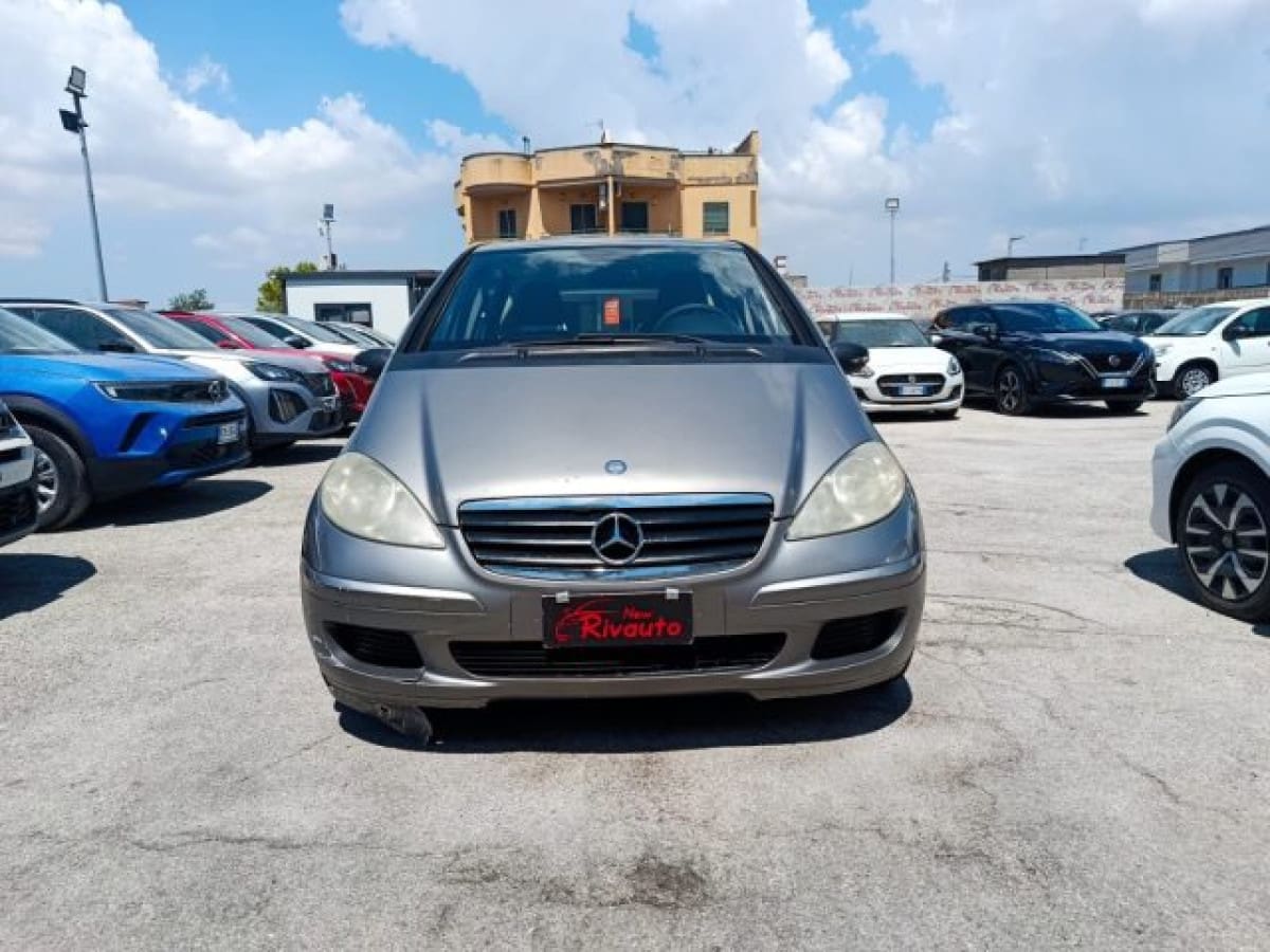 MERCEDES Classe A   (W/C169) 109815138