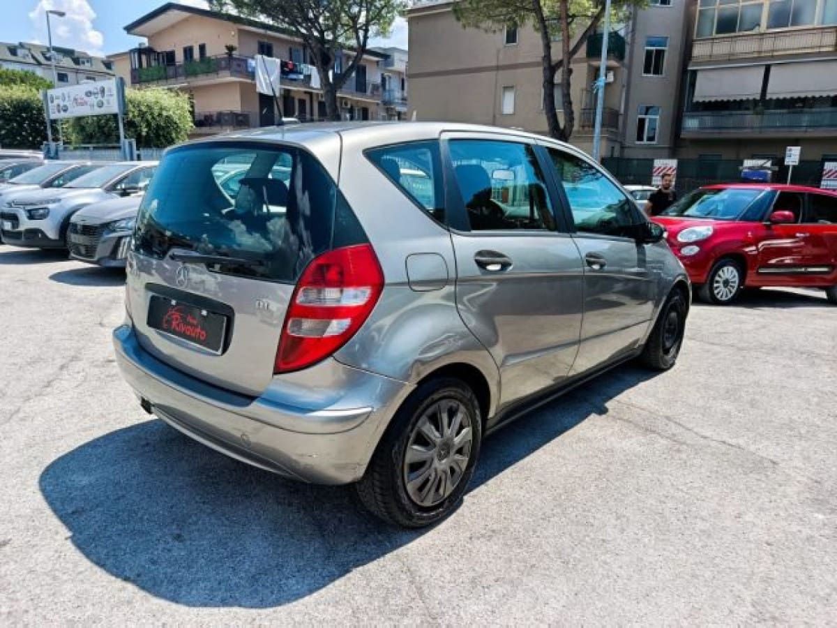MERCEDES Classe A   (W/C169) 6
