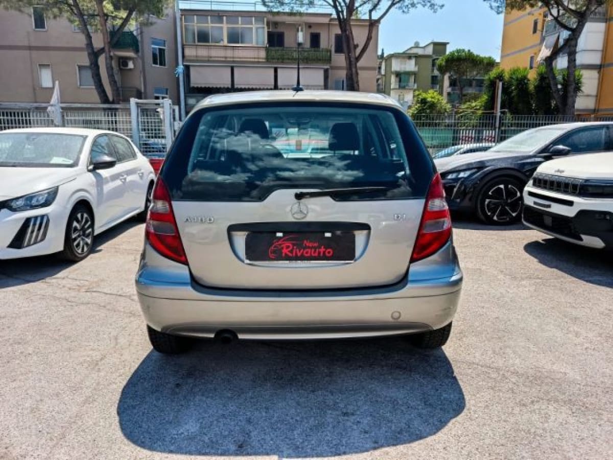 MERCEDES Classe A   (W/C169) 7