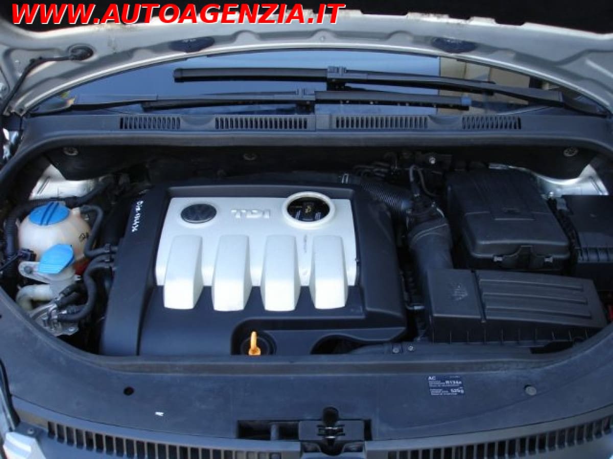 VOLKSWAGEN Golf 5ª serie 6