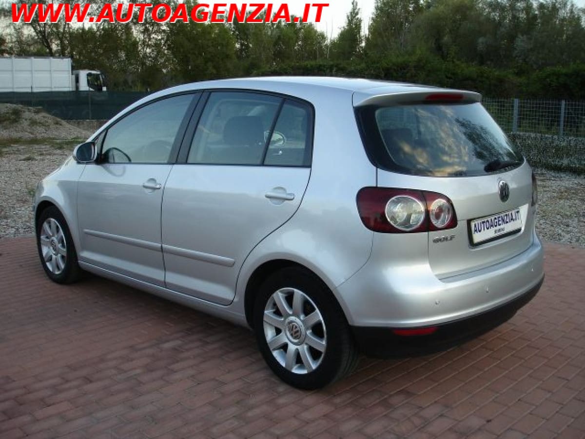 VOLKSWAGEN Golf 5ª serie 8
