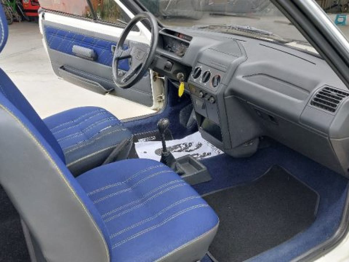 PEUGEOT 205 5