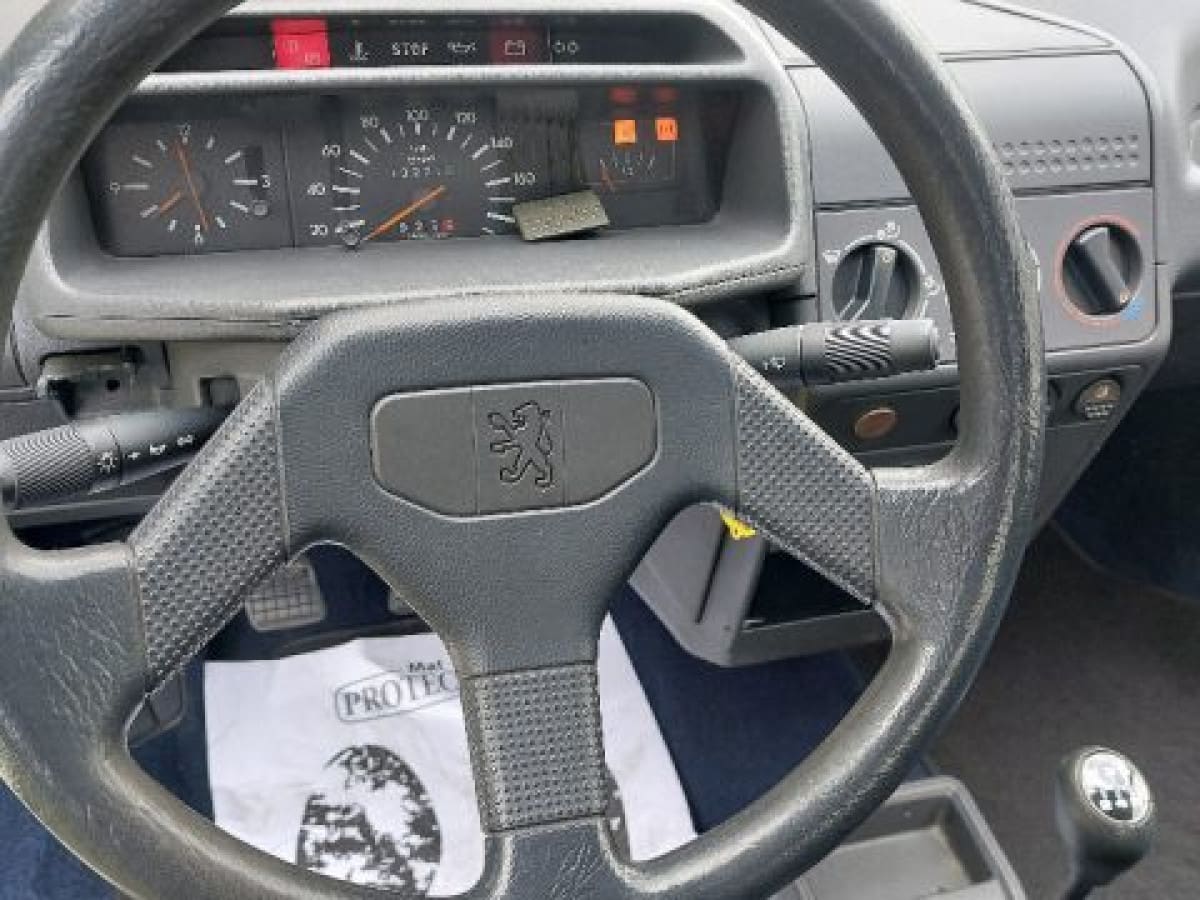 PEUGEOT 205 14