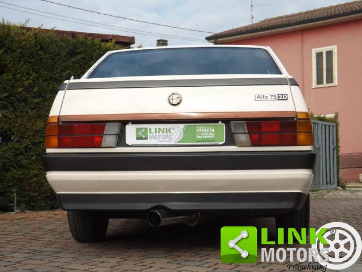 ALFA ROMEO 75 12