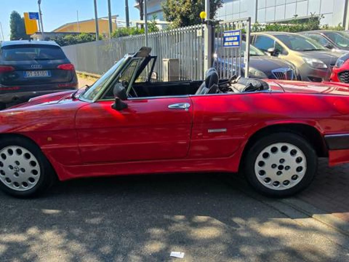ALFA ROMEO Spider 8