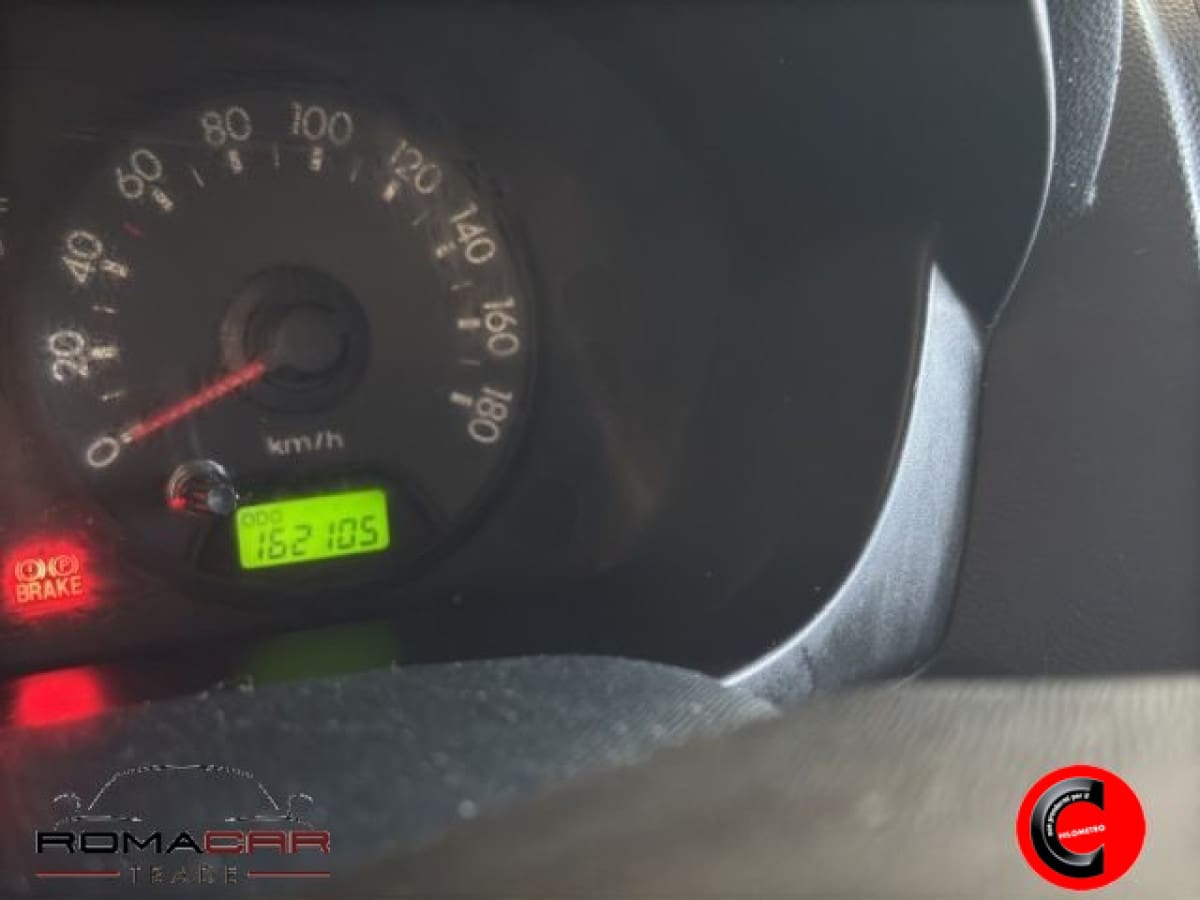 KIA Picanto 1ªs.(04/08) 3