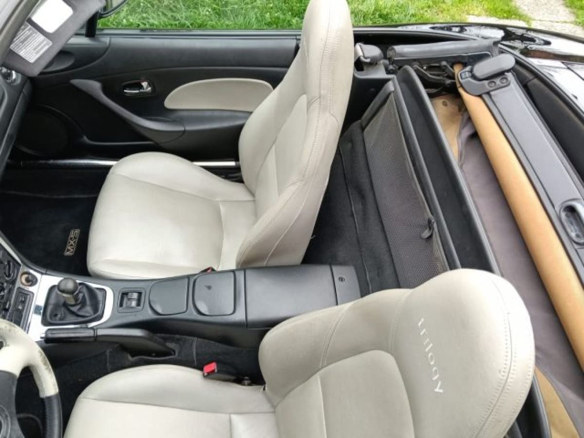 MAZDA MX-5 1ª serie 13