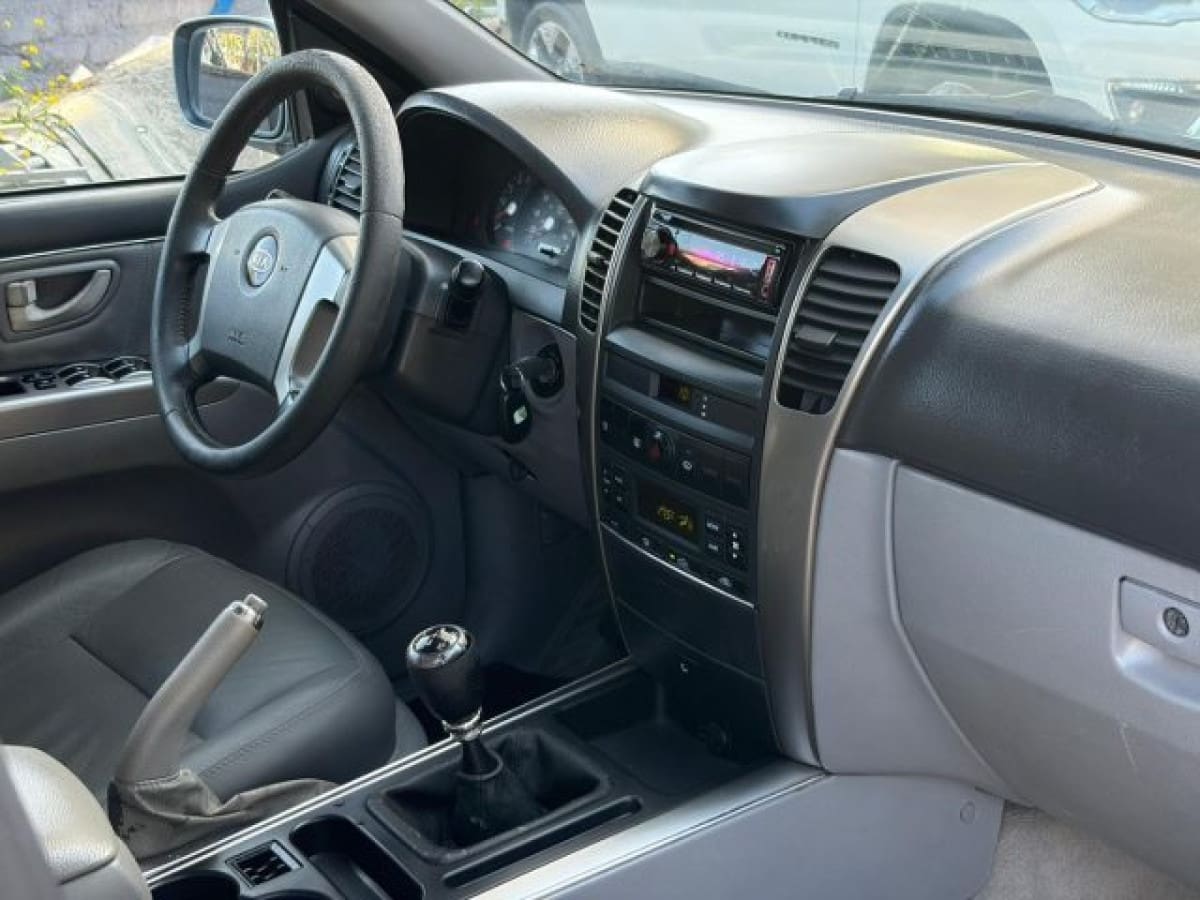 KIA Sorento 1ª serie 15