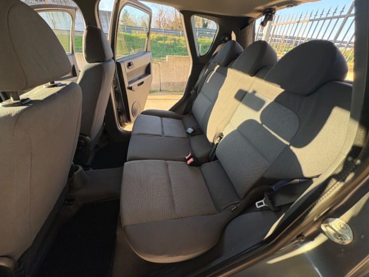 MITSUBISHI Colt 6ª serie 7