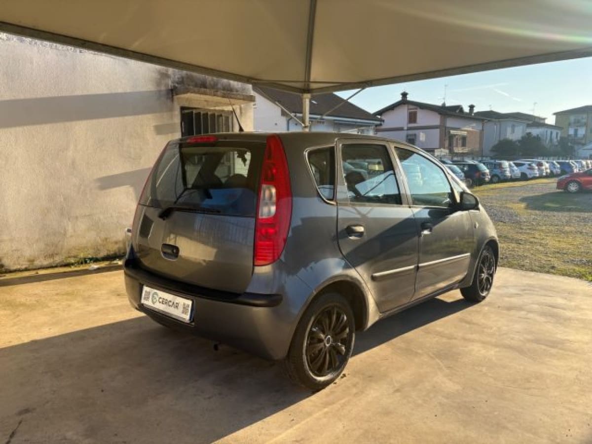 MITSUBISHI Colt 6ª serie 9