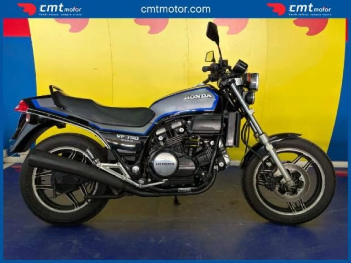 HONDA VF 750 109829597