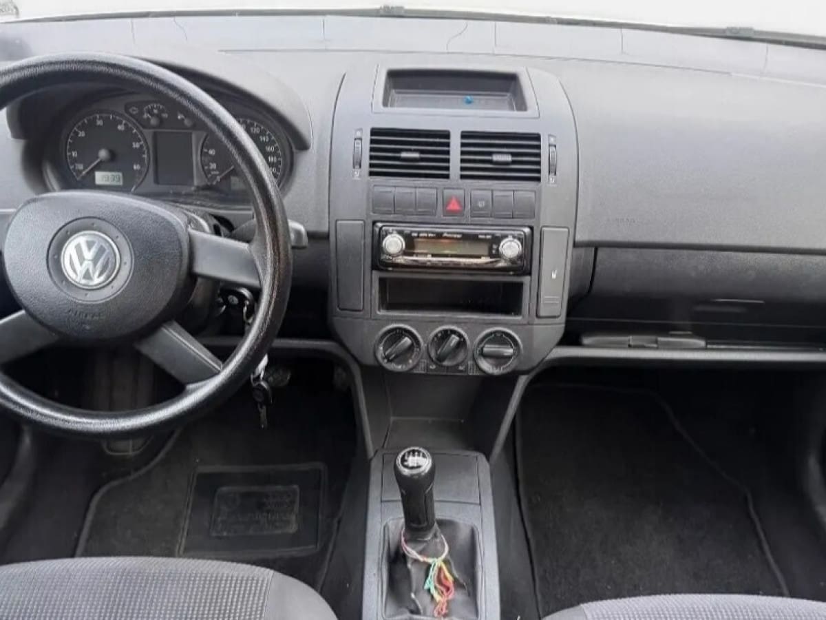 VOLKSWAGEN Polo 4ª serie 7