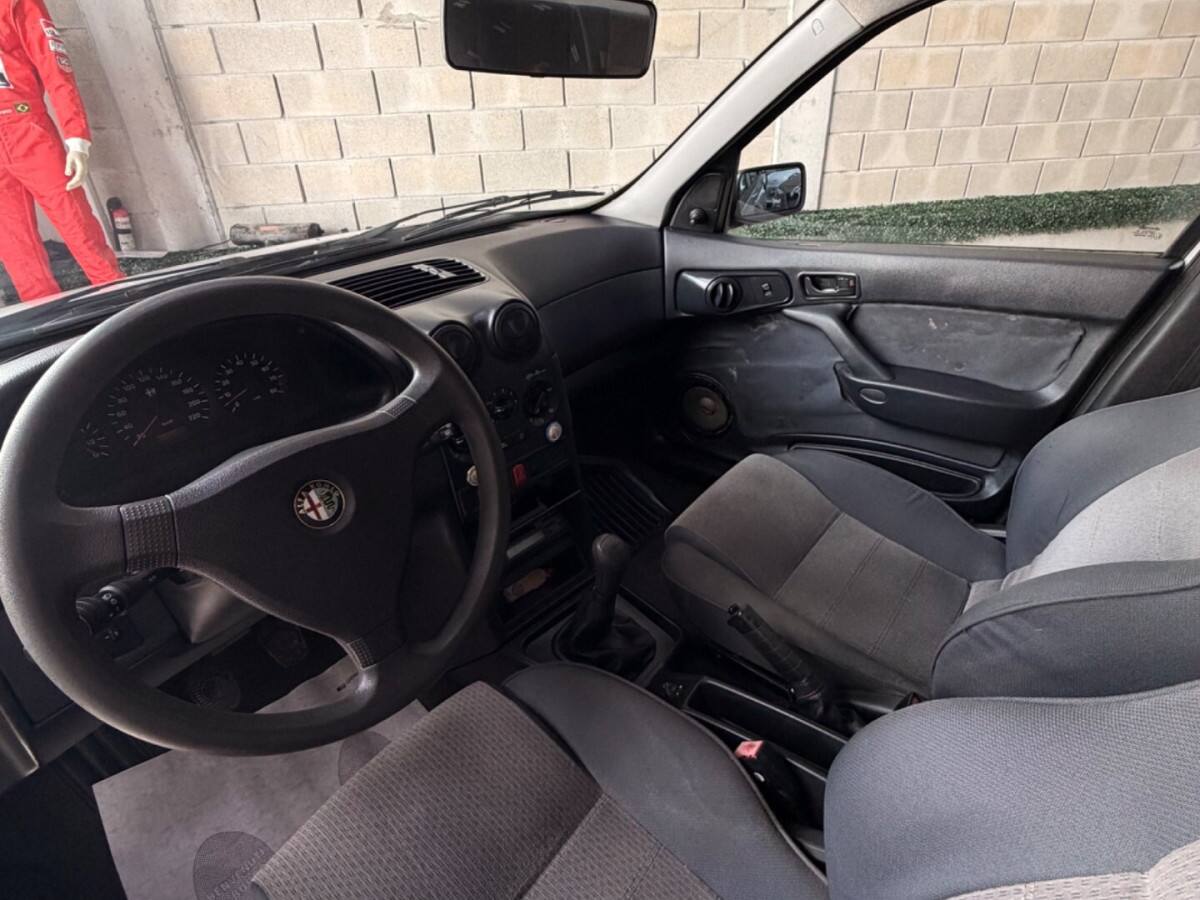 ALFA ROMEO 146 8