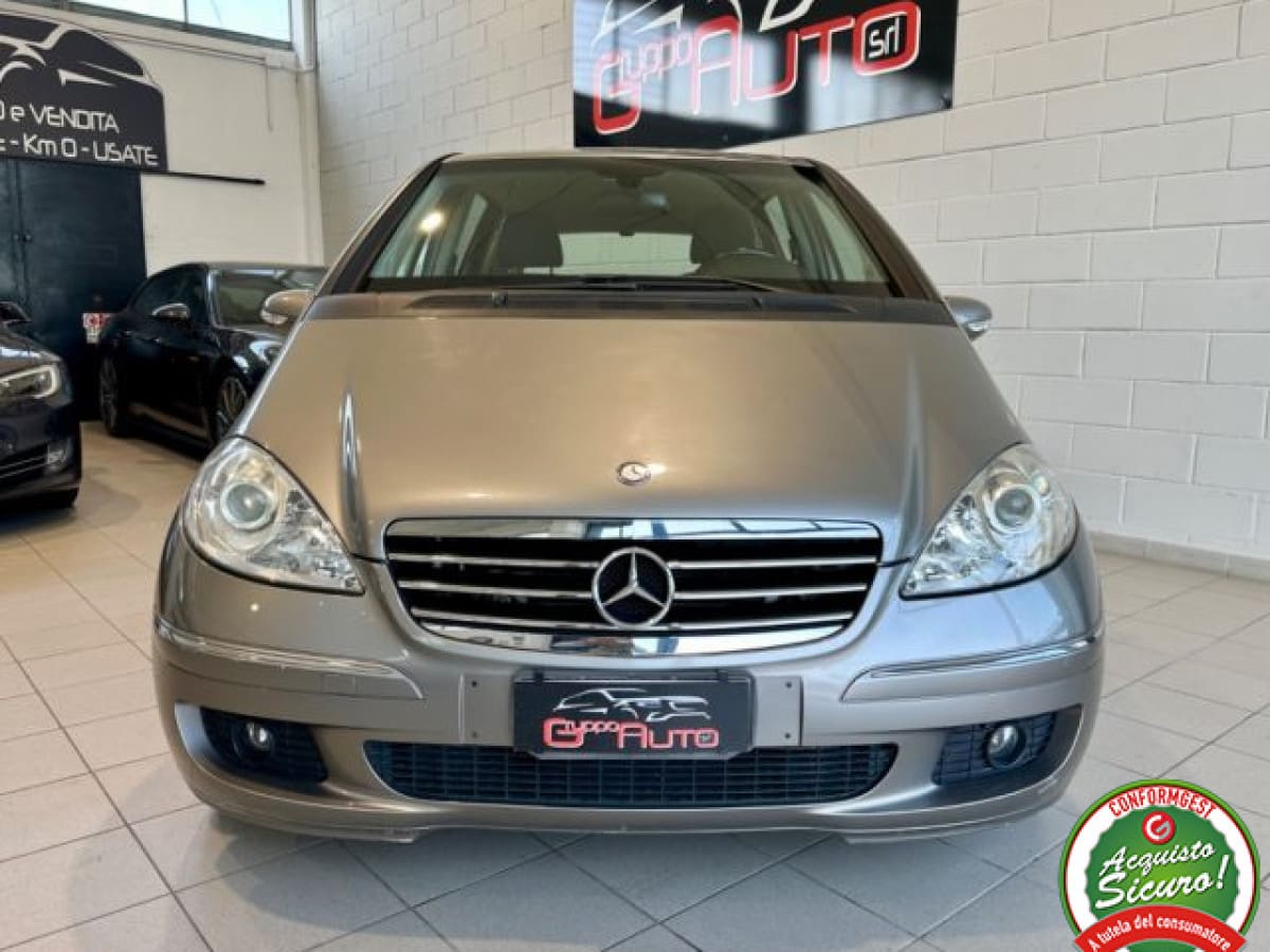 MERCEDES Classe A   (W/C169) 2