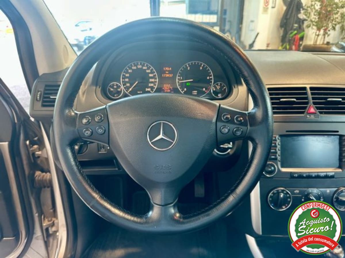 MERCEDES Classe A   (W/C169) 5