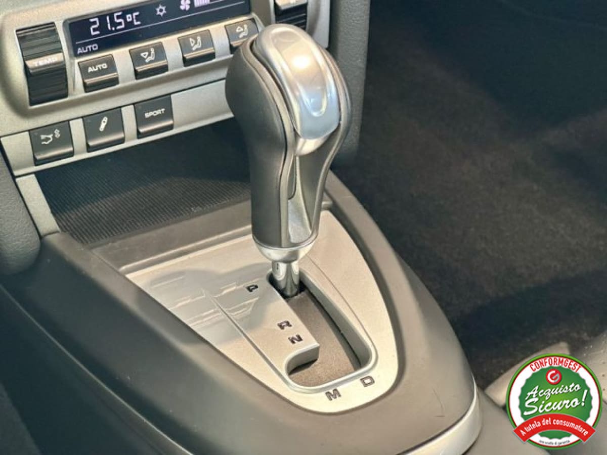 PORSCHE 911           (997) 6