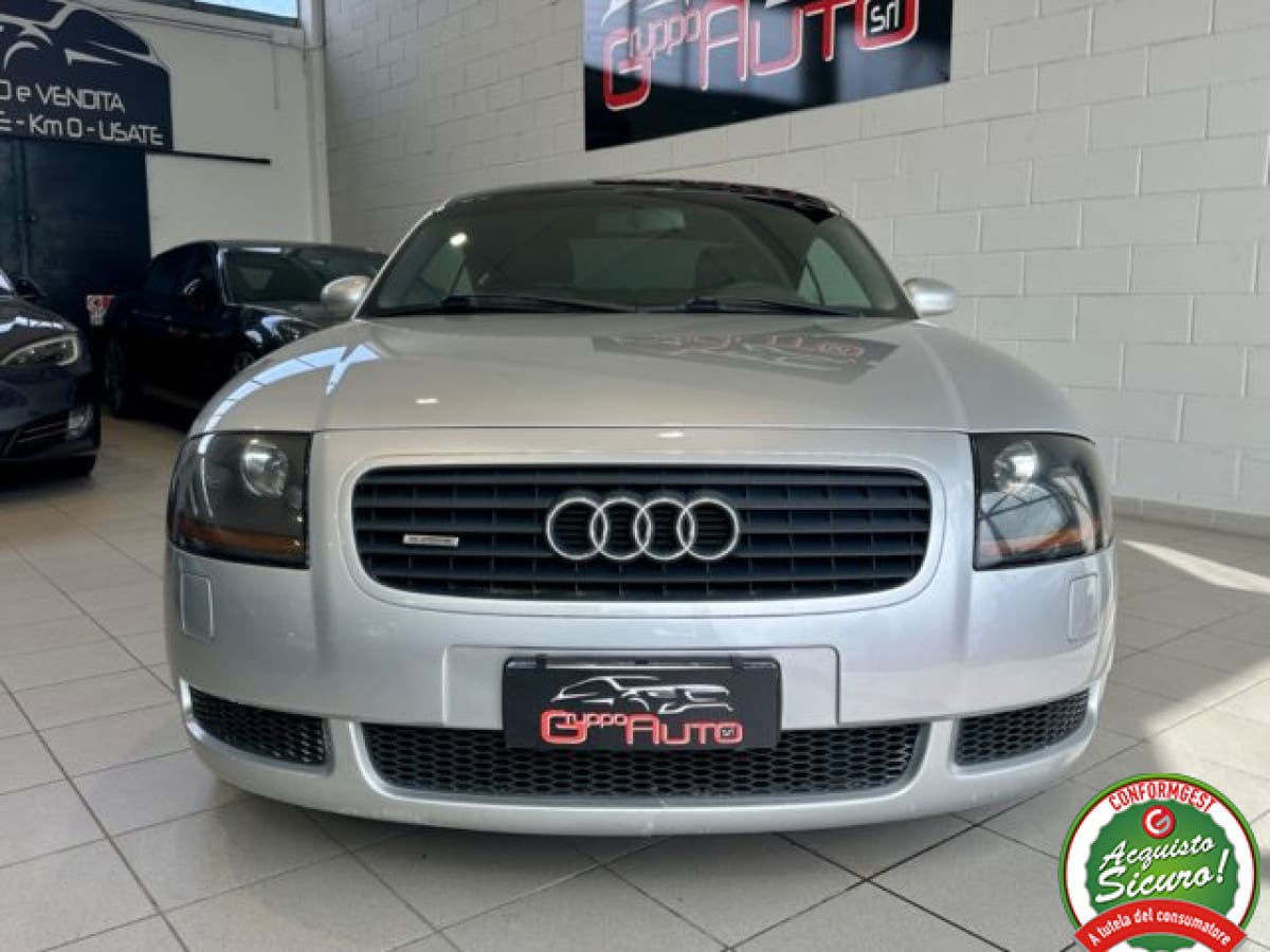 AUDI TT 1ª serie 2