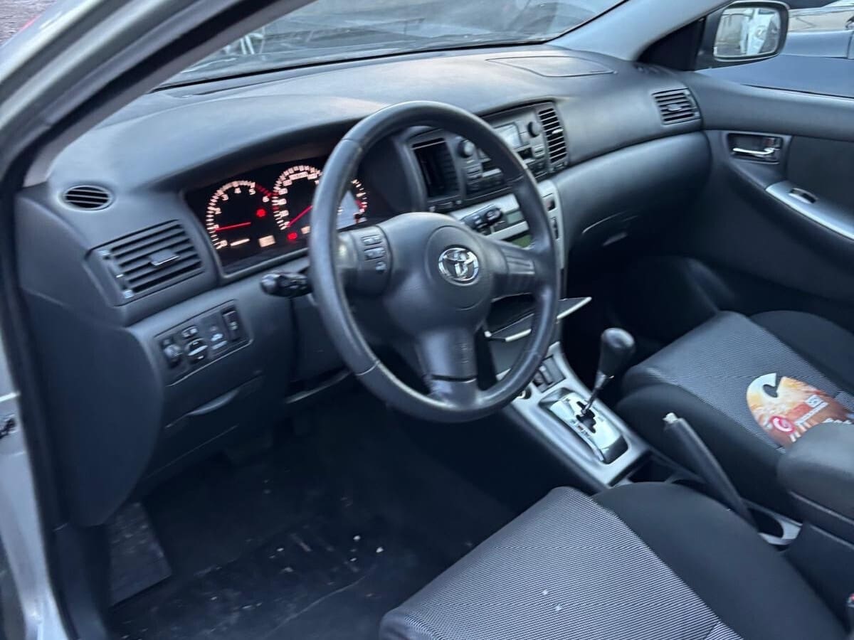 TOYOTA Corolla (2004-2009) 13