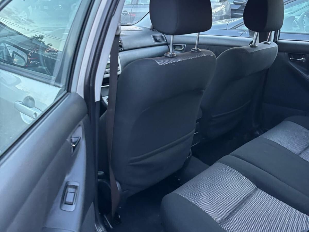 TOYOTA Corolla (2004-2009) 15