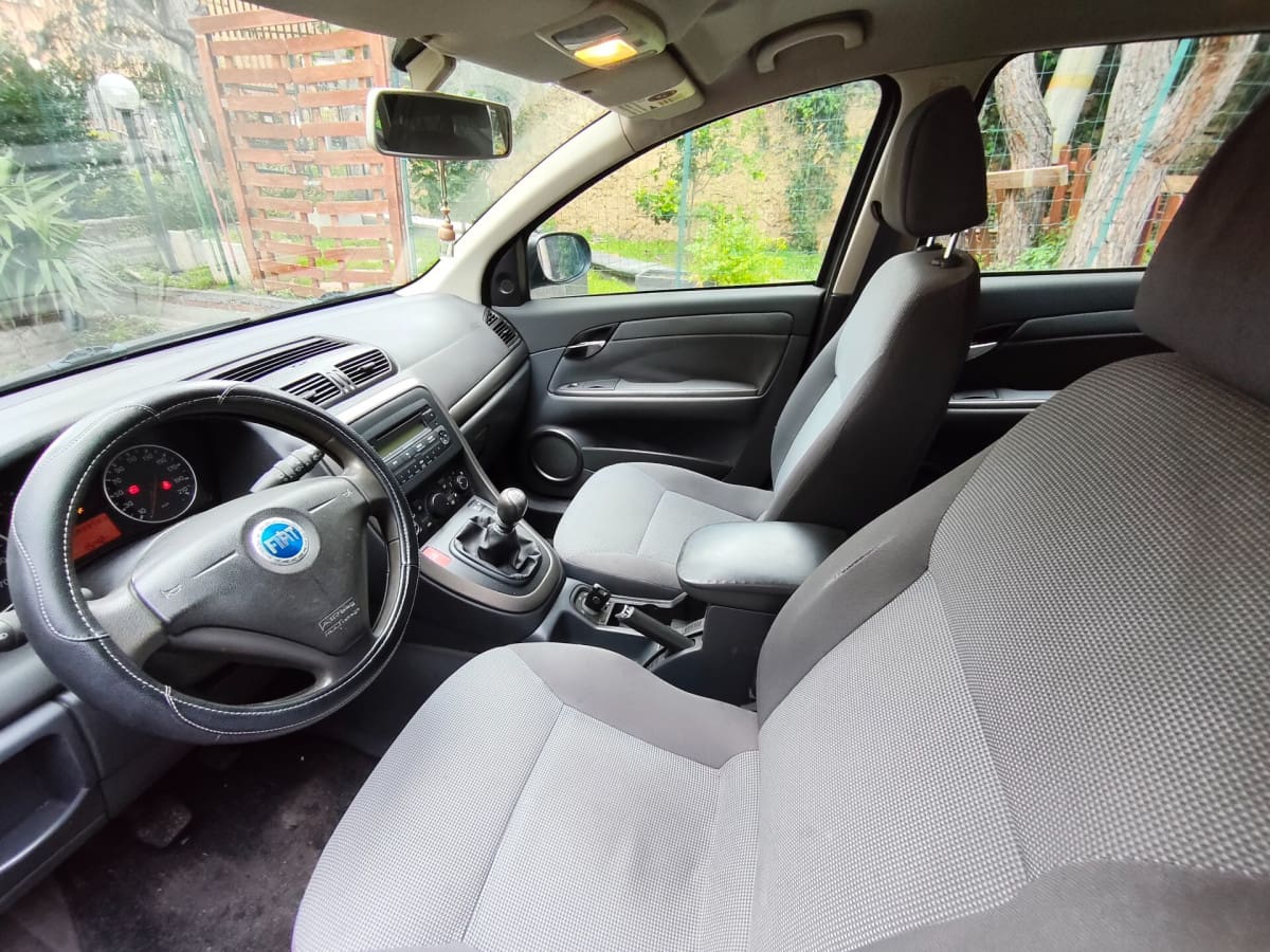 FIAT Croma (2005-2011) 8