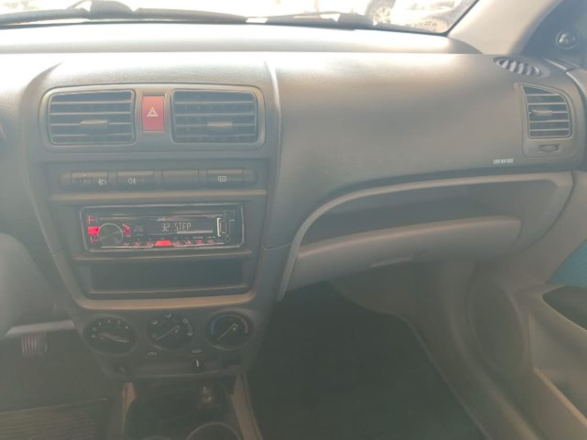 KIA Picanto 1ªs.(04/08) 6