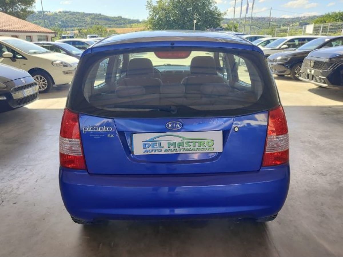 KIA Picanto 1ªs.(04/08) 10