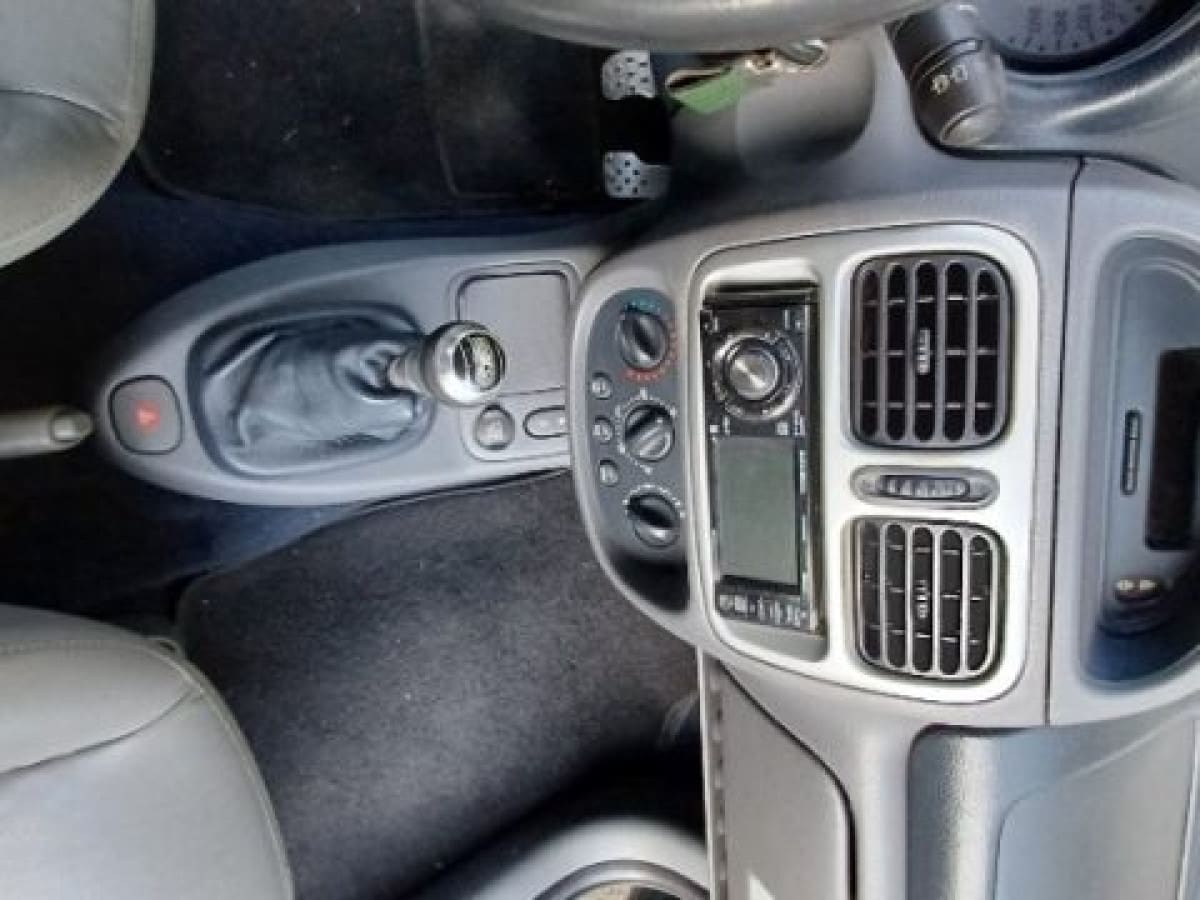 RENAULT Clio 2ª serie 4