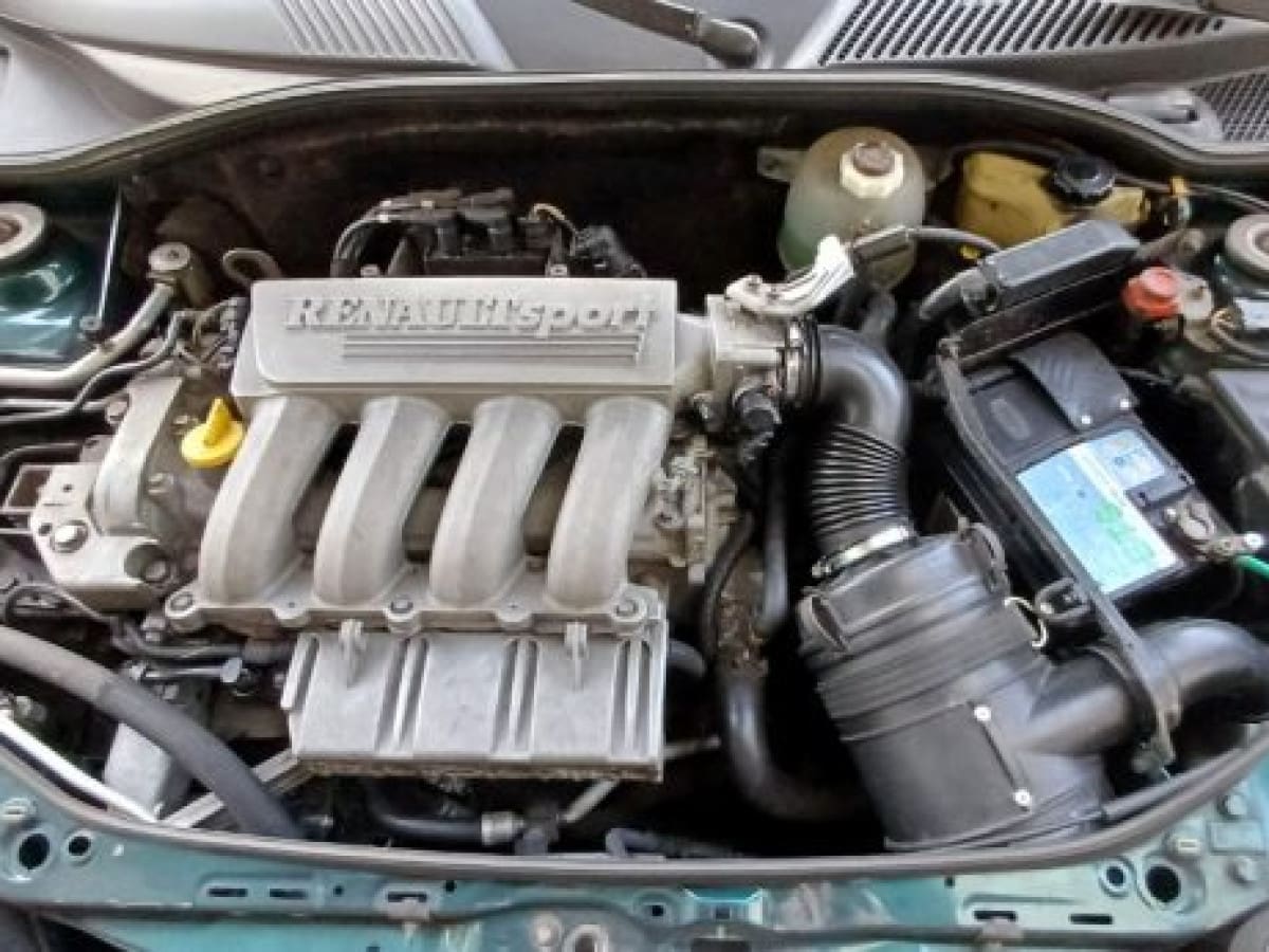 RENAULT Clio 2ª serie 7