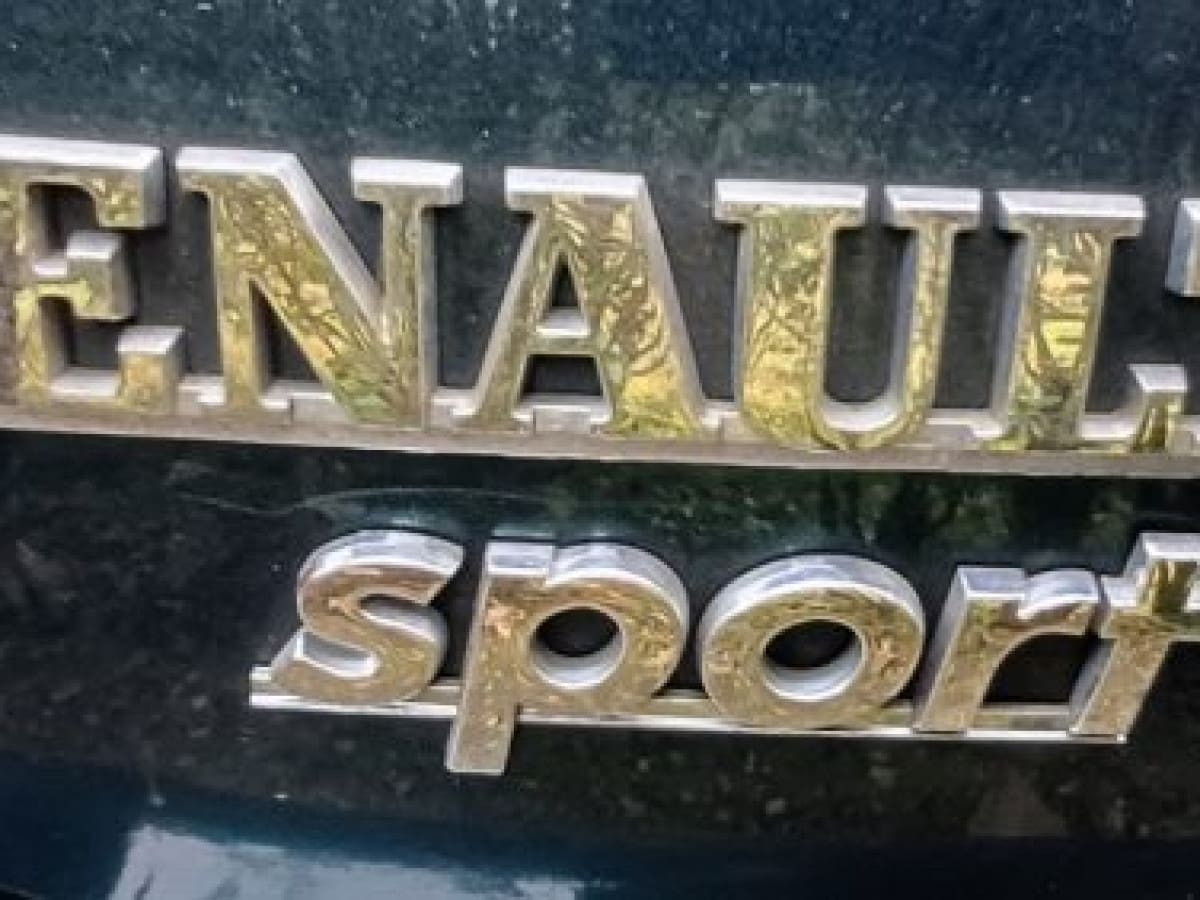 RENAULT Clio 2ª serie 8