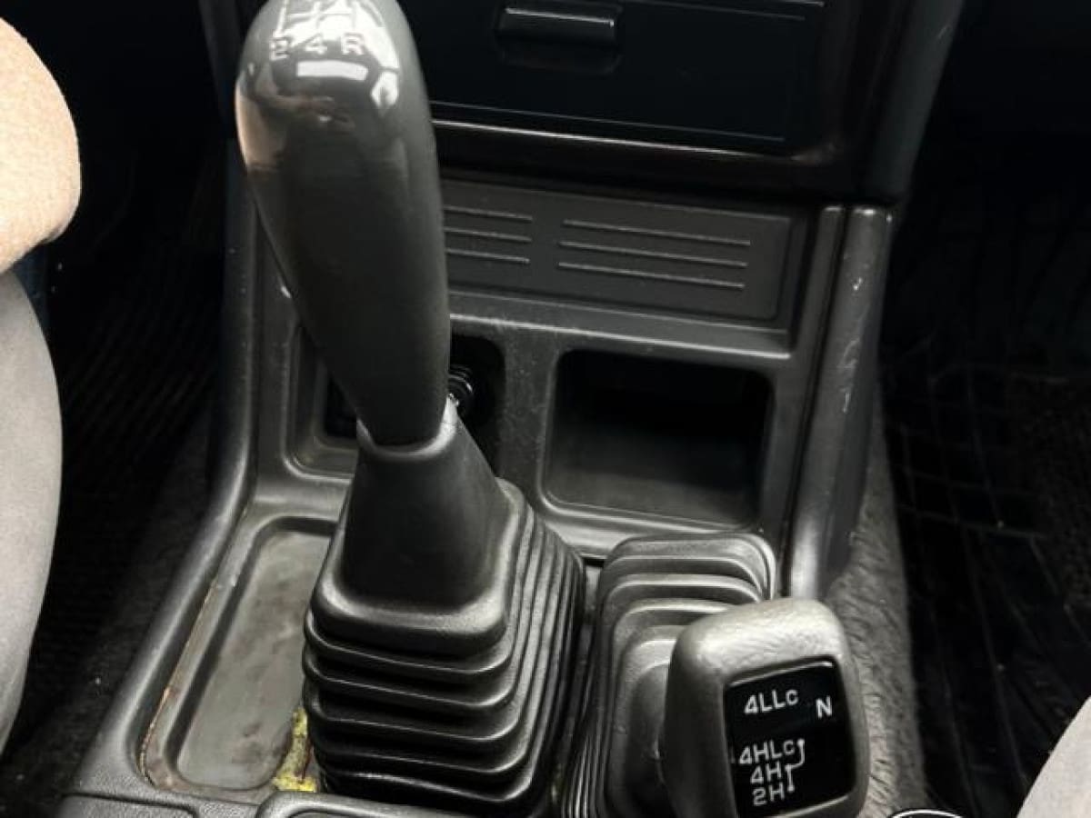 MITSUBISHI Pajero (2000-2007) 4