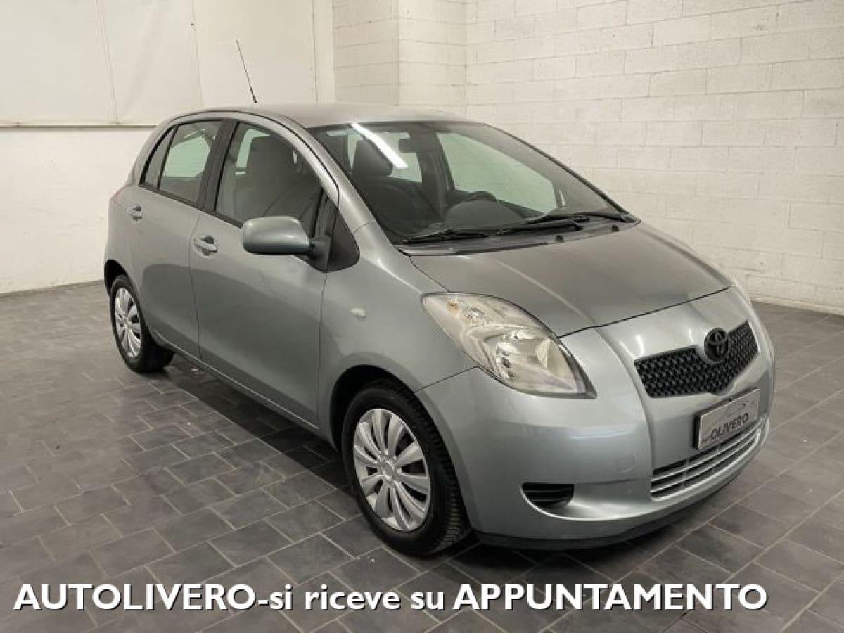TOYOTA Yaris 2ª serie 109838184