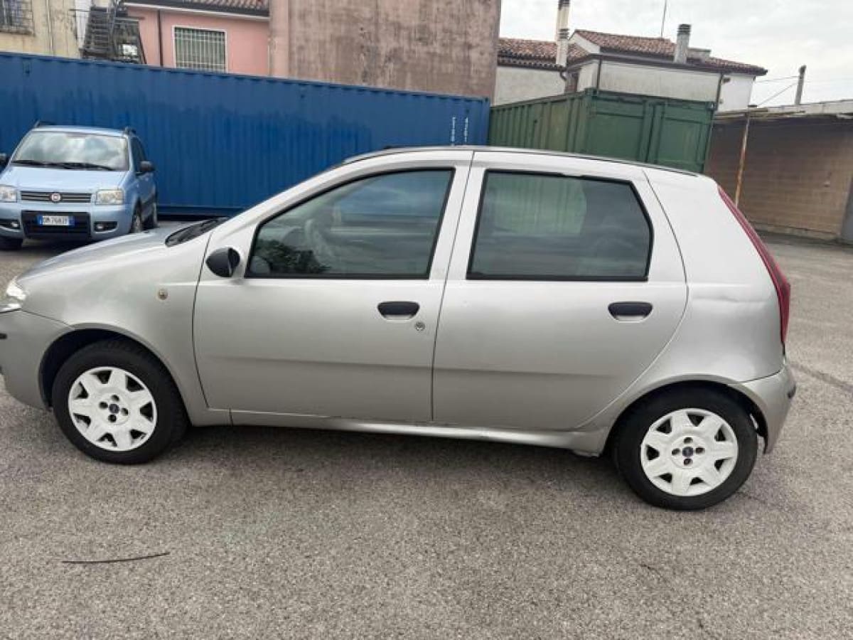FIAT Punto 3ª serie 5