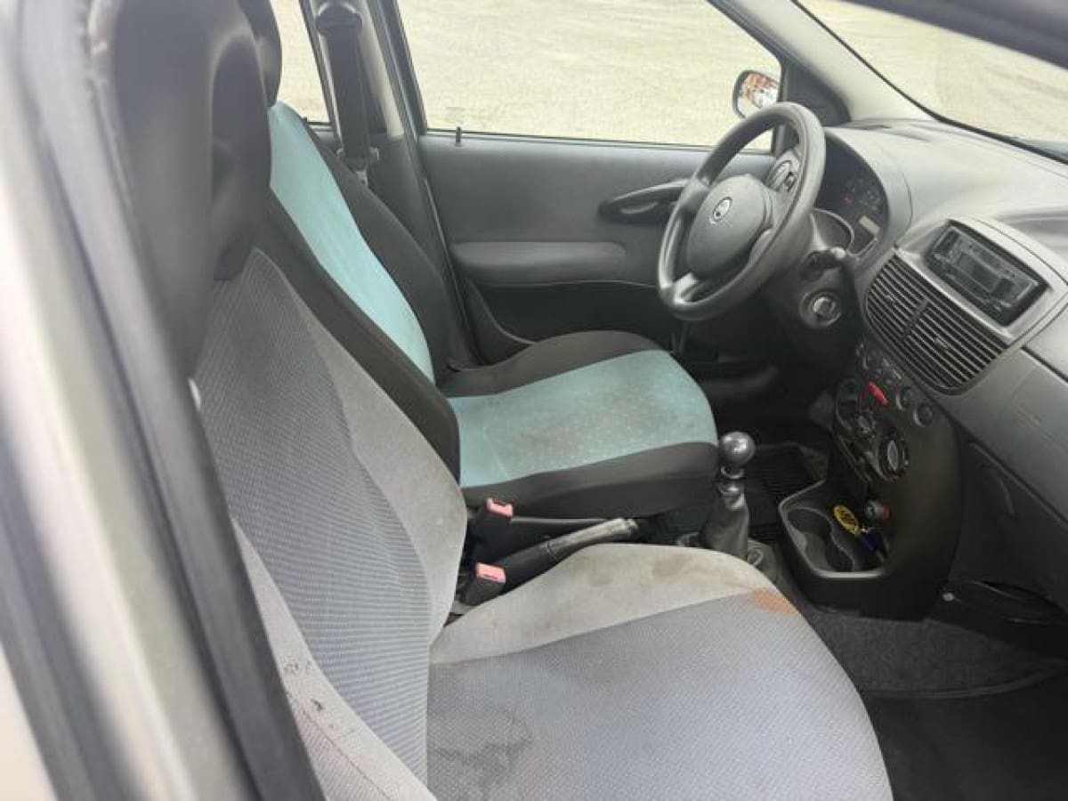 FIAT Punto 3ª serie 12