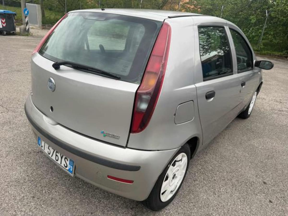 FIAT Punto 3ª serie 13
