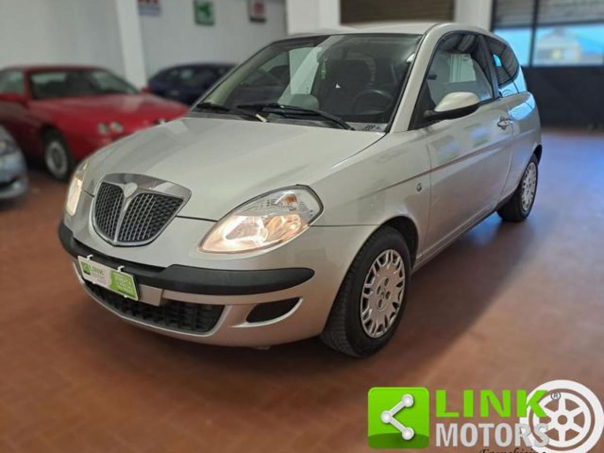 LANCIA Ypsilon 5