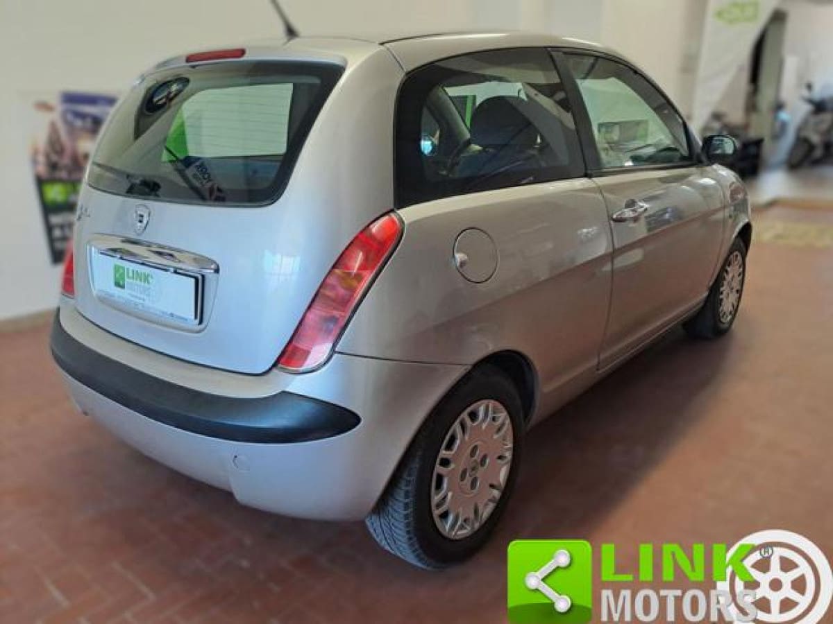 LANCIA Ypsilon 11
