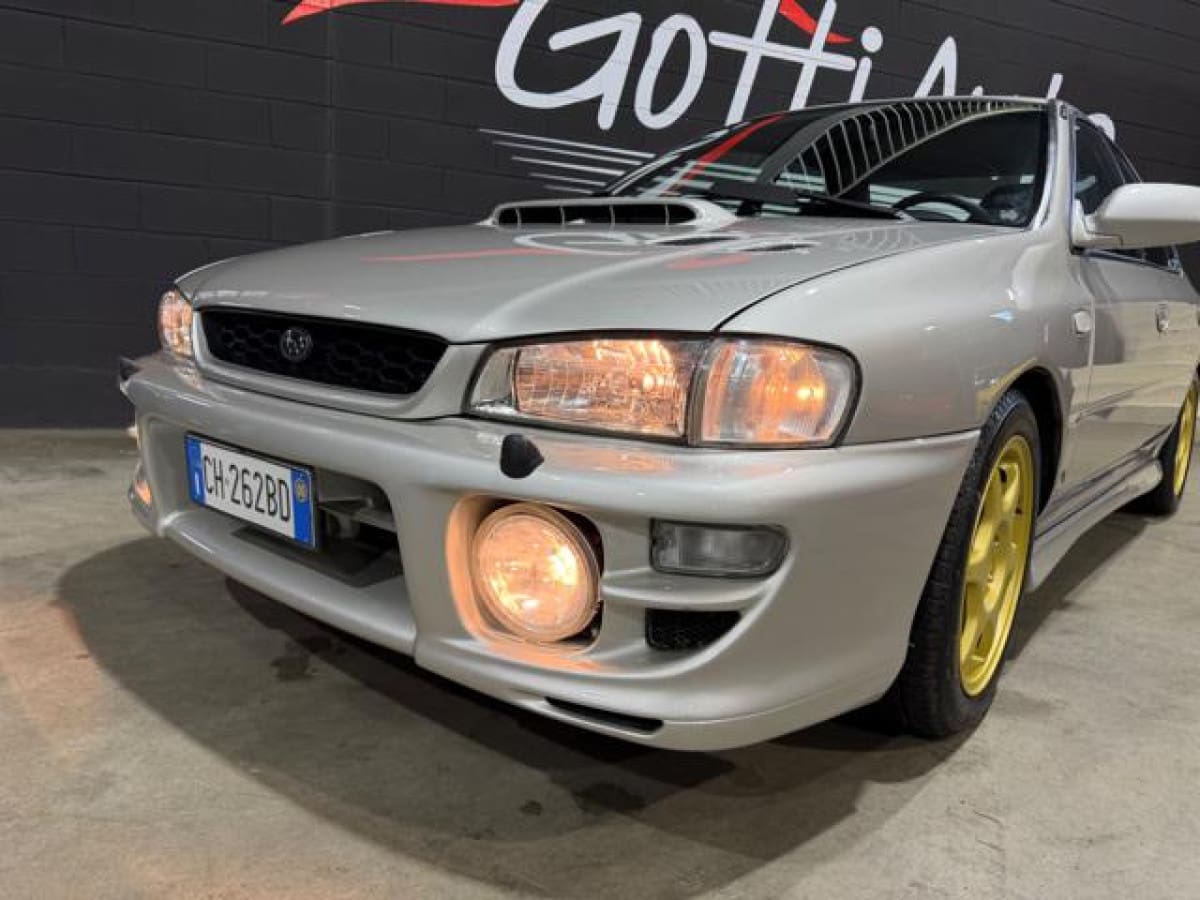 SUBARU Impreza 1ª serie 12