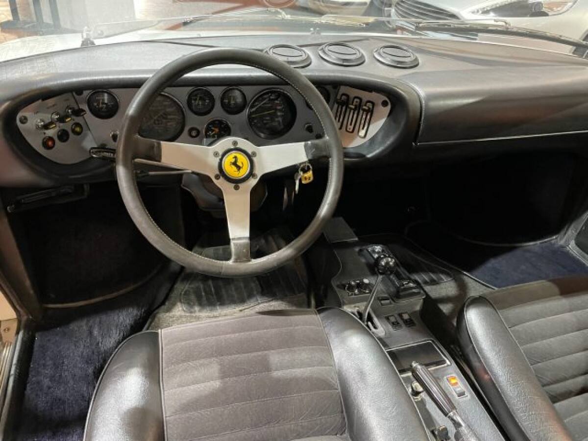 FERRARI Dino 308 GT/4 13