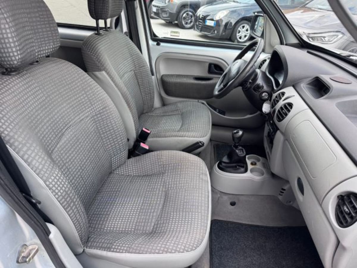 RENAULT Kangoo 2ª serie 5