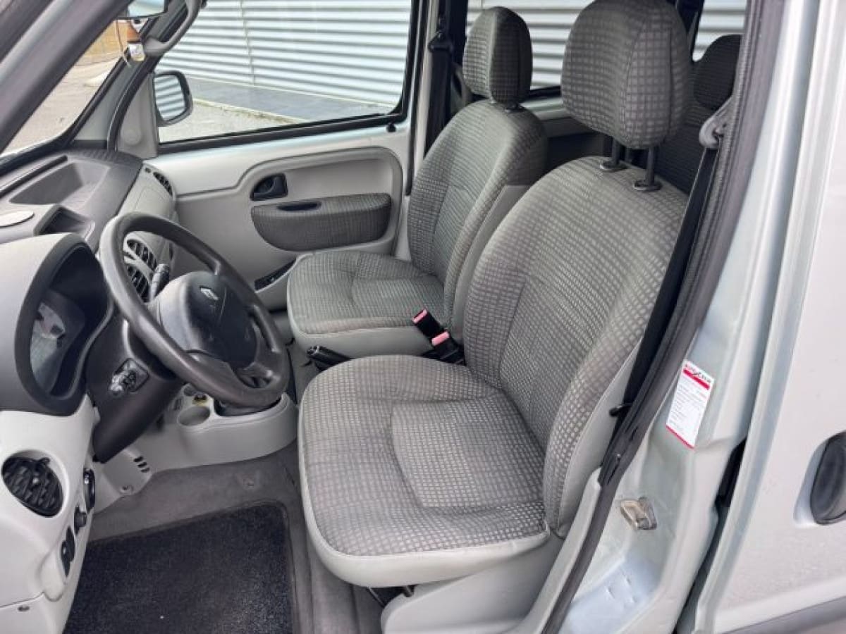RENAULT Kangoo 2ª serie 6