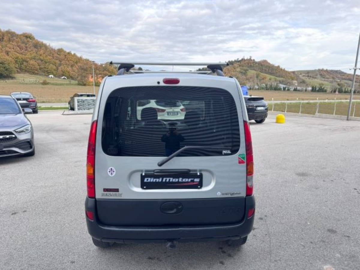 RENAULT Kangoo 2ª serie 11