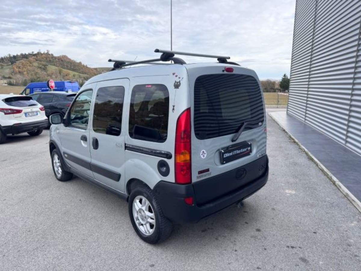 RENAULT Kangoo 2ª serie 12