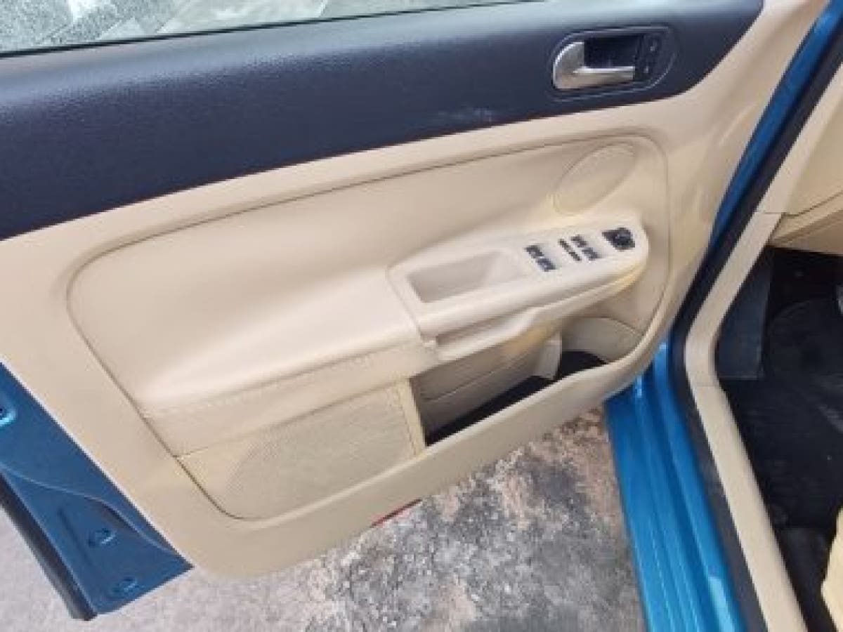 VOLKSWAGEN Golf 5ª serie 3