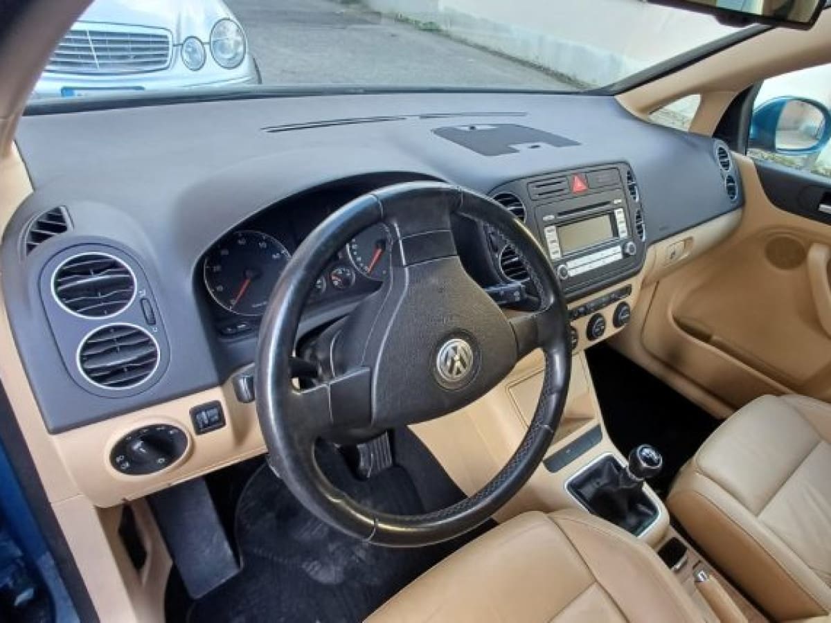 VOLKSWAGEN Golf 5ª serie 4