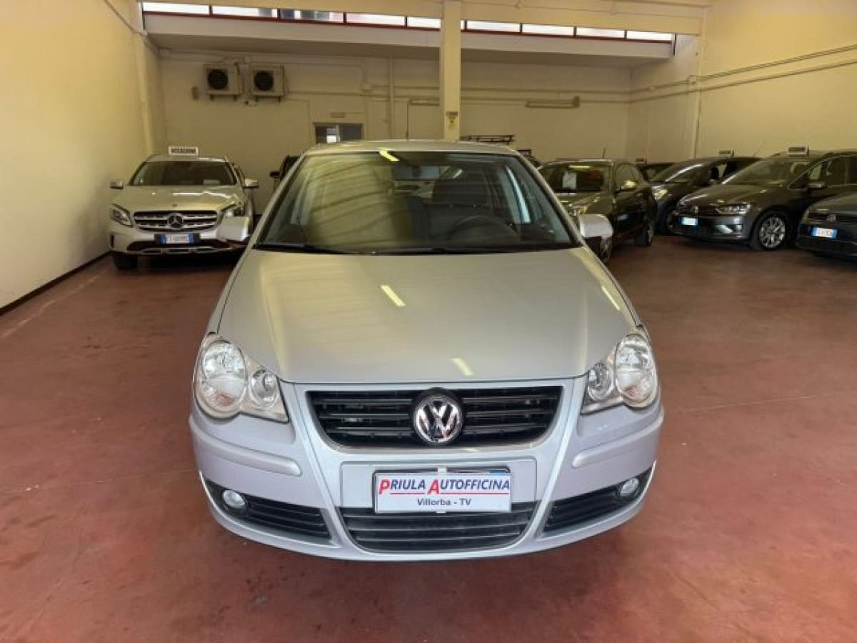 VOLKSWAGEN Polo 4ª serie 2
