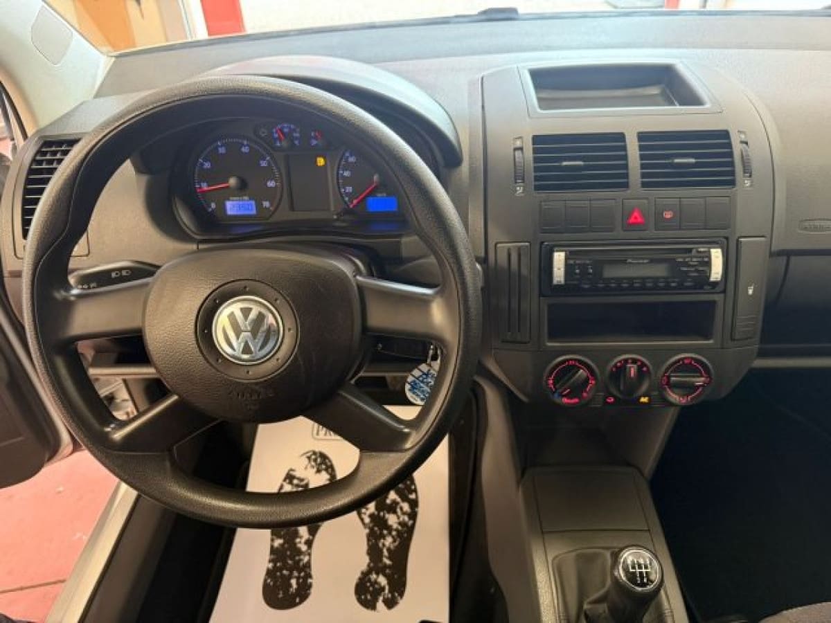VOLKSWAGEN Polo 4ª serie 10