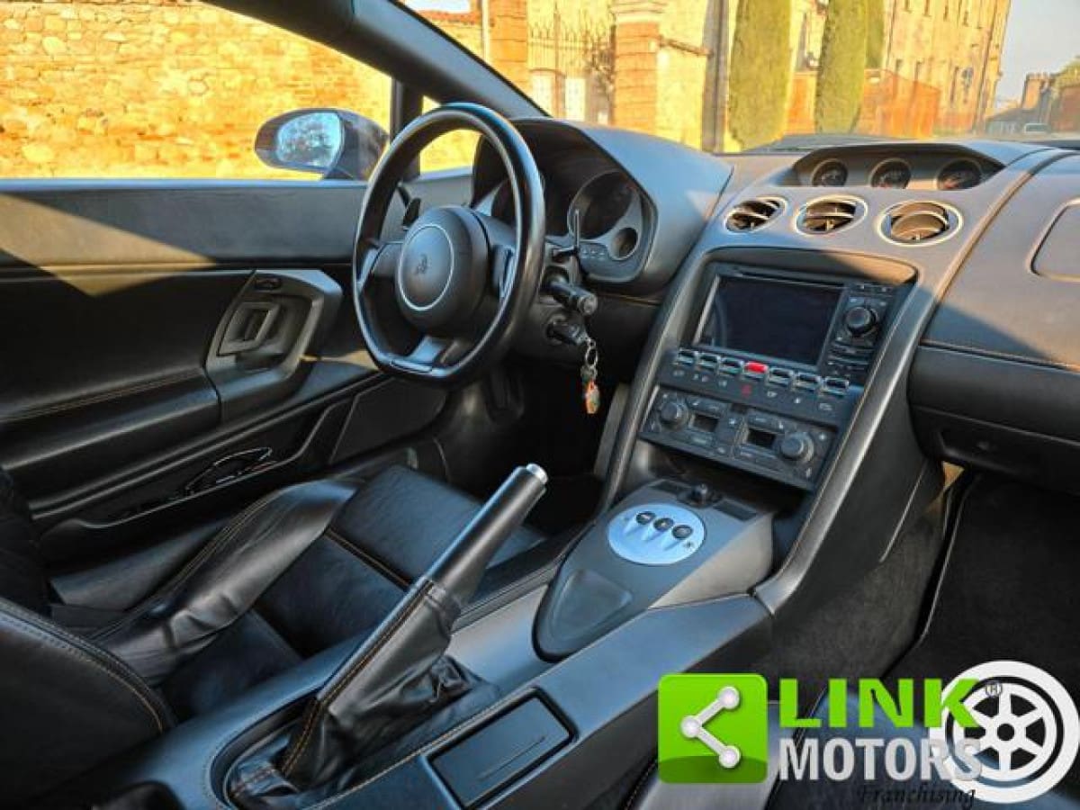 LAMBORGHINI Gallardo 10